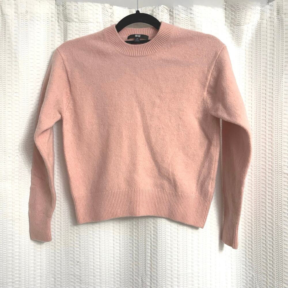 UNIQLO Pink Wool Crew Neck Knit Sweater Women’s Size XS EUC